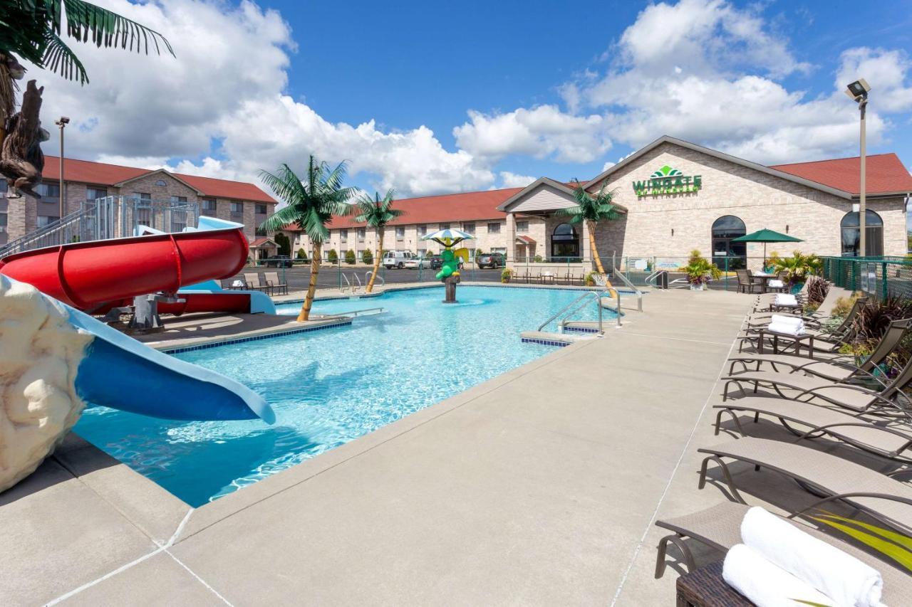 Wingate By Wyndham Wisconsin Dells Waterpark Hotel Lake Delton Exterior photo